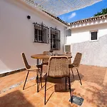 Villa With Parking Space