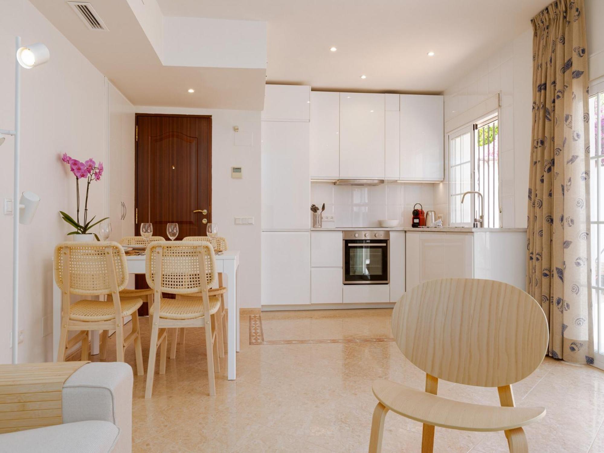 Apartemen With Parking Space